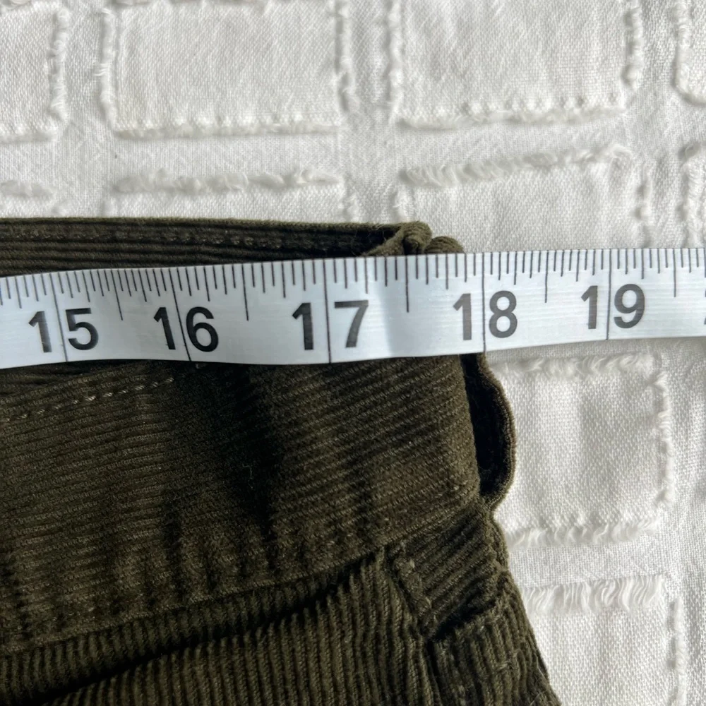 J. Crew Style 484 Corduroy Pants Slim Fit Men’s Olive Green